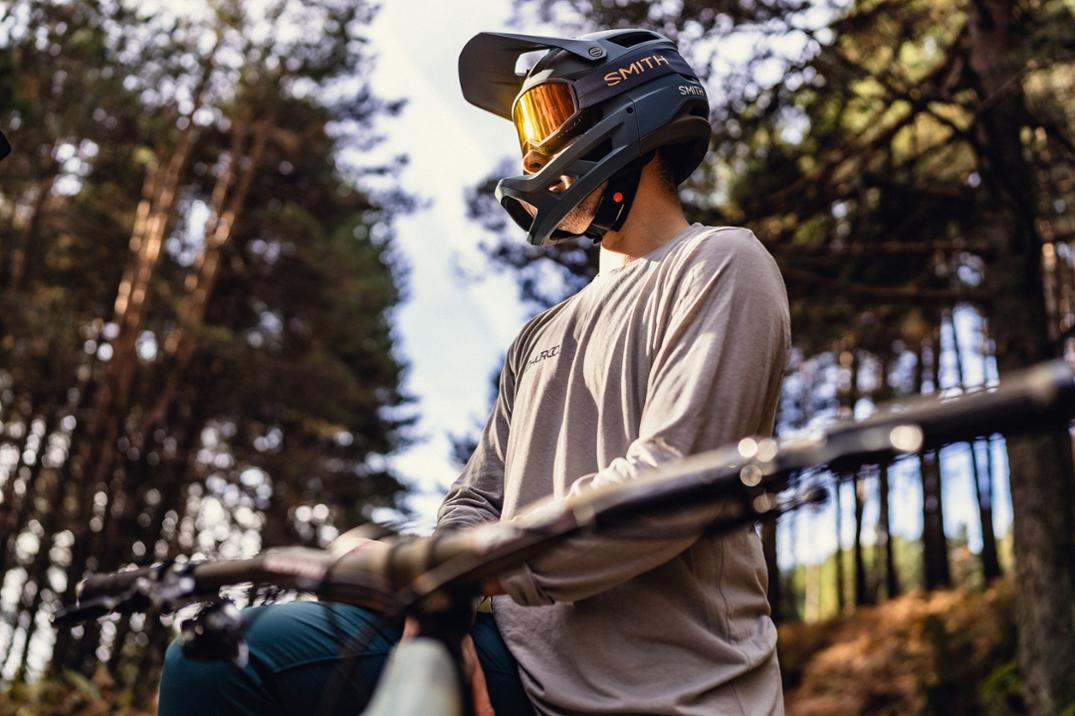 Loam MTB w/ChromaPop Lens